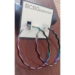 BCBGeneration zig-zag rainbow hoops - New